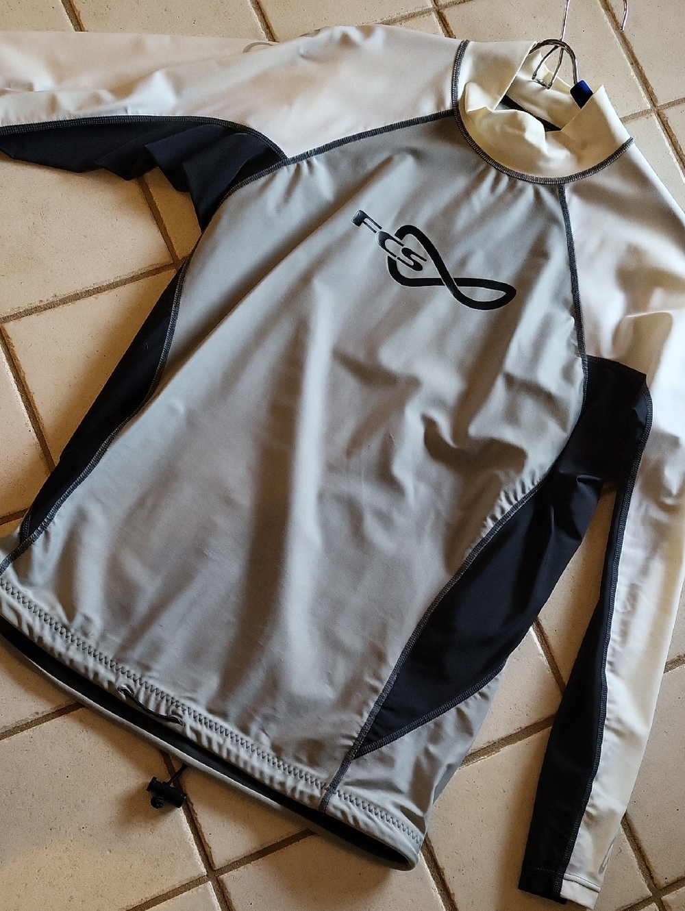 Men's Grey & Black Long Sleeve Rash Guard Swim Top
